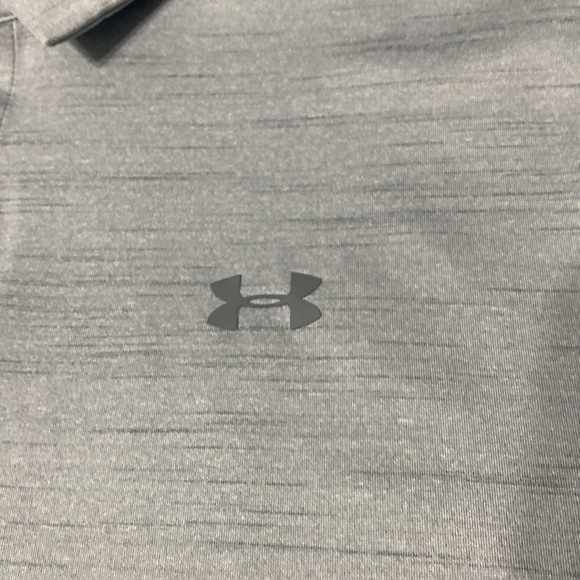Under Armour loose fit polo. Size 2XL - Picture 3 of 5